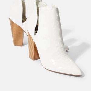 NWT White Western Booties